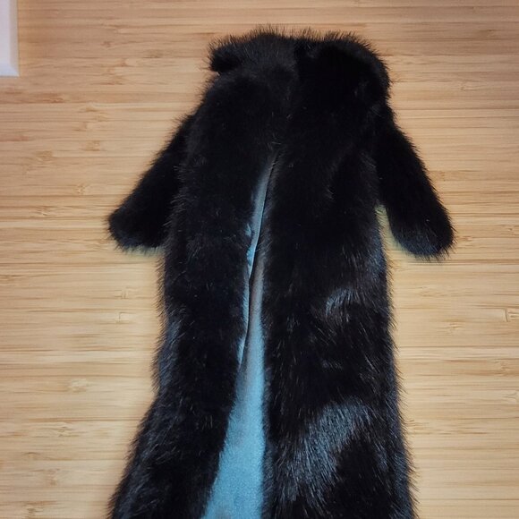 Integrity Toys NuFace Demonic Strings Kumi Coat - Picture 1 of 3